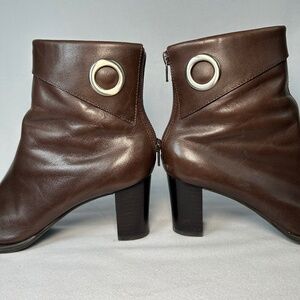 NATURALIZER Brown Leather Cuffed Ankle Boots with Zipper